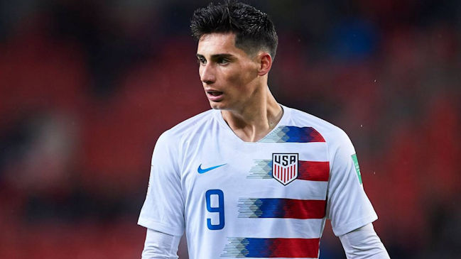El delantero “estadounidense” que sondea Reinaldo Rueda como carta de gol para la Roja
