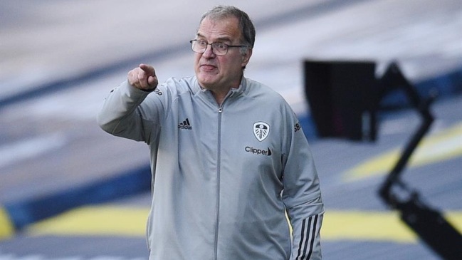 También sabe con la pelota en los pies: El gran lujo de Marcelo Bielsa en el triunfo de Leeds
