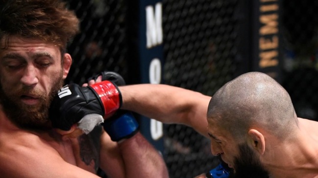 Khamzat Chimaev noqueó a Gerald Meerschaert en solo 17 segundos en el UFC de Las Vegas
