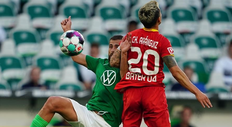 Bayer Leverkusen y Charles Aránguiz debutaron en Bundesliga con pálido empate ante Wolfsburgo