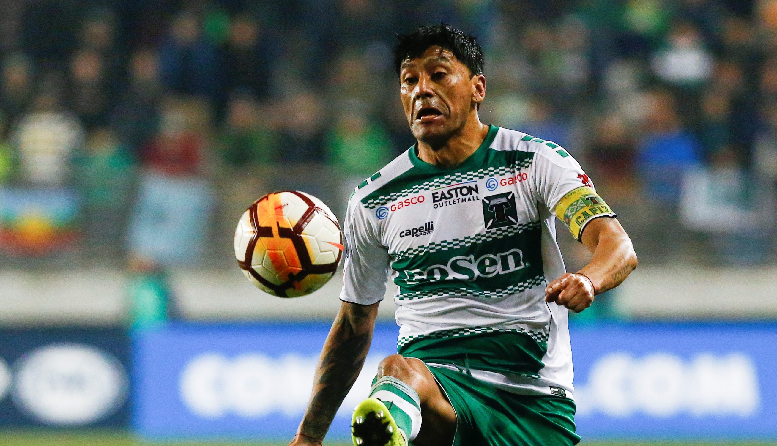 Deportes Temuco volvió al triunfo y hundió más a Santa Cruz en la Primera B