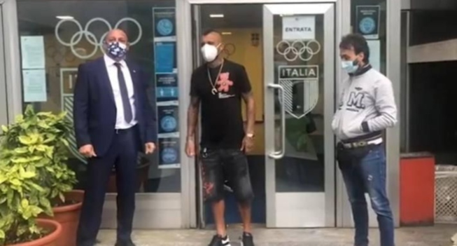 Arturo Vidal superó chequeos médicos a la espera de firmar con Inter