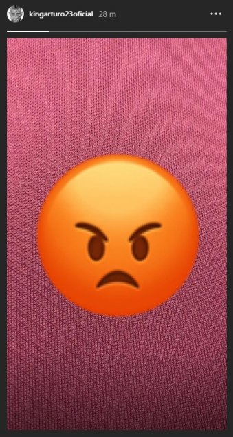 Diario español recordó todas las polémicas de Arturo Vidal en su paso por Barcelona