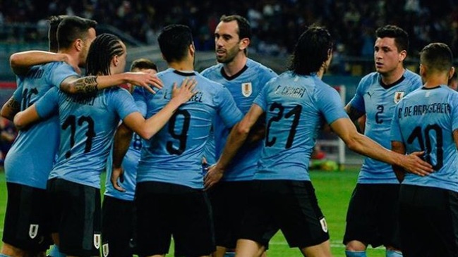 Vicepresidente del fútbol uruguayo: Aún esperamos protocolos de la FIFA para el Covid-19