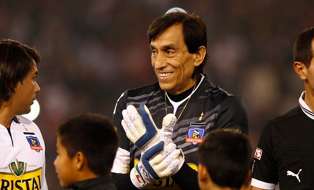 Roberto “Cóndor” Rojas: A Colo Colo le falta un jugador que le haga sombra a Paredes