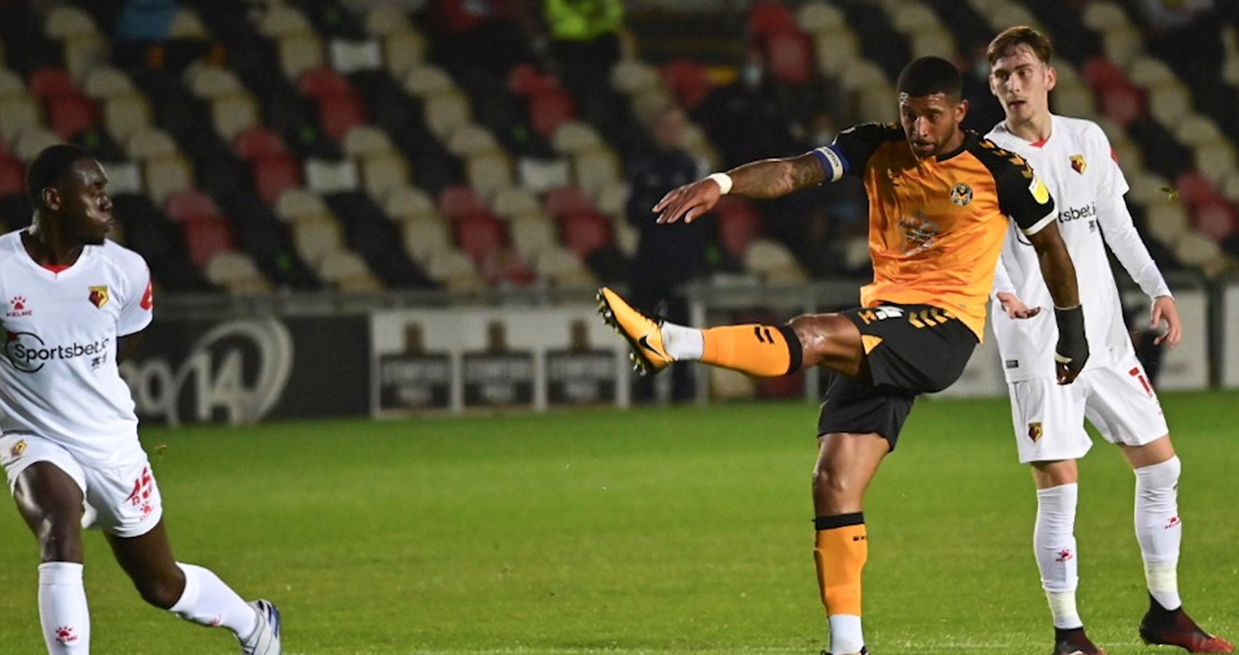 Watford de Francisco Sierralta fue eliminado en la tercera ronda de la Copa de la liga inglesa