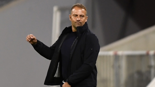 Hansi Flick avisó que cuenta con Lewandowski para la Supercopa de Europa