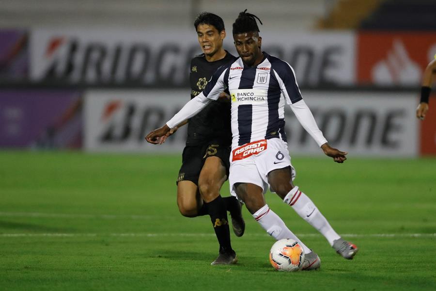 Arias, Mena y Díaz protagonizaron victoria de Racing sobre Alianza Lima en Copa Libertadores