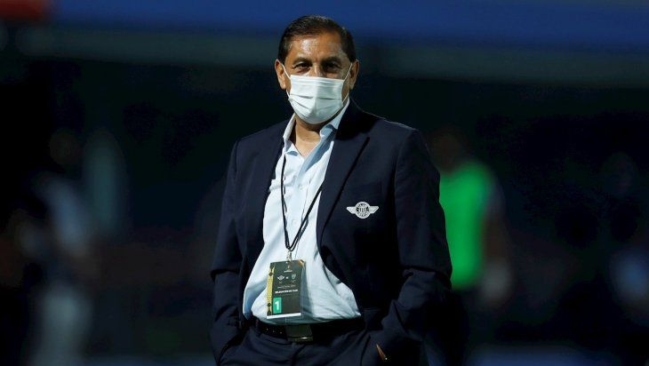 Ramón Díaz dejó de ser el técnico de Libertad