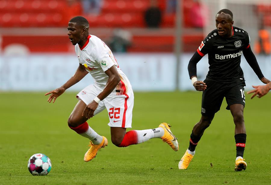 El Leverkusen de Aránguiz sigue sin ganar en la Bundesliga