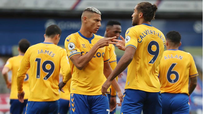 Everton alcanzó la cima de la Premier League tras derrotar a Crystal Palace