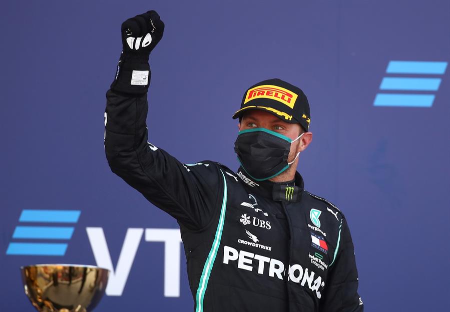 Valtteri Bottas aprovechó sanción a Hamilton para ganar el GP de Rusia