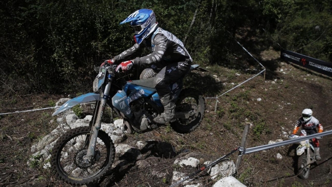 Ruy Barbosa ganó la categoría Junior 1 del Mundial de Moto Enduro