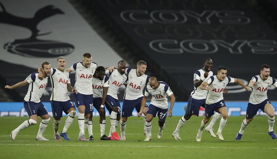 Tottenham fue más efectivo en los penales y eliminó a Chelsea en la Copa de la Liga