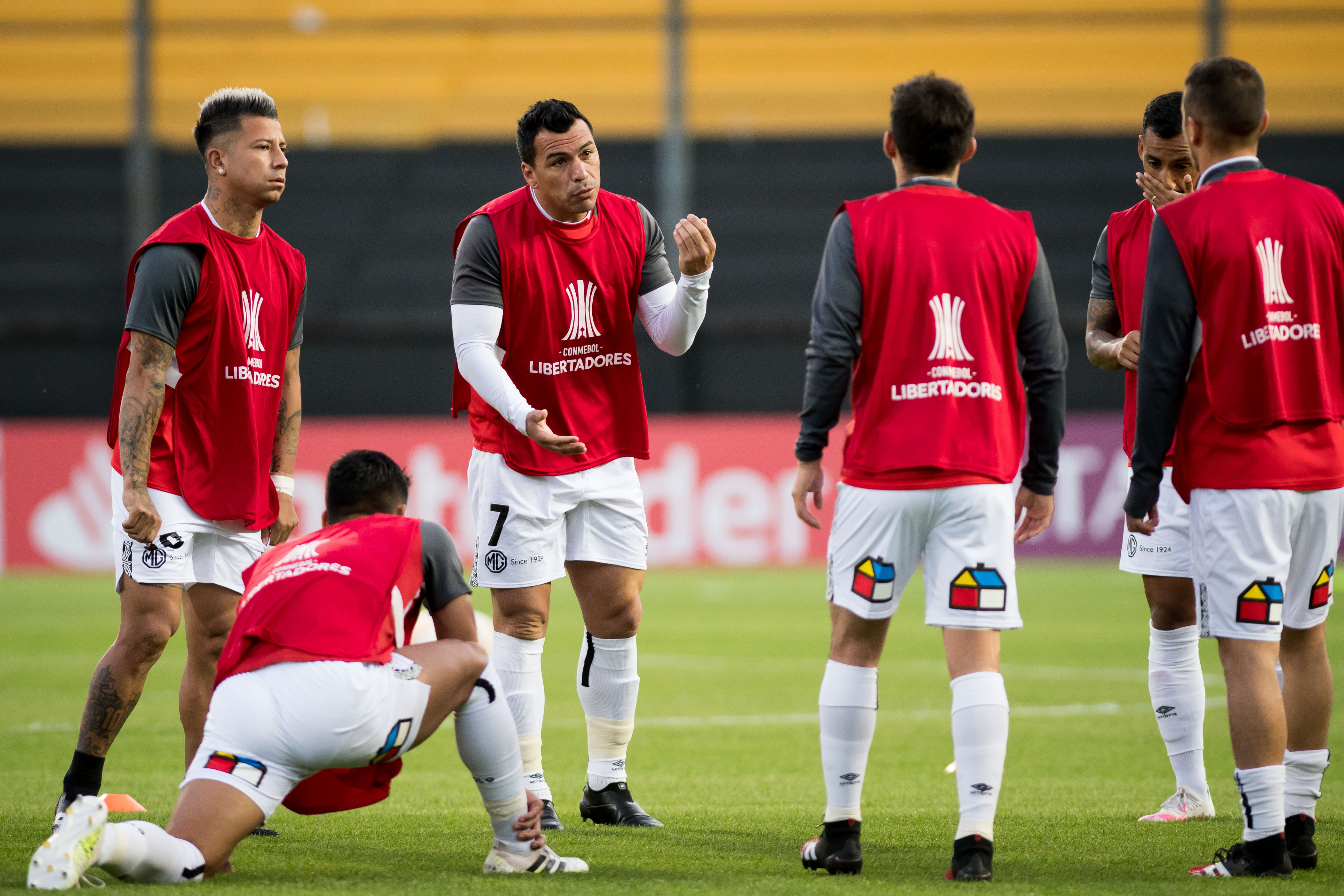 Los resultados que necesita Colo Colo para avanzar en la Copa Libertadores