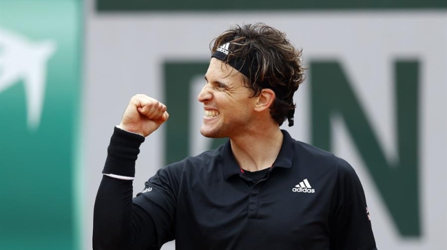 Dominic Thiem dejó en el camino a Sock y avanzó en Roland Garros