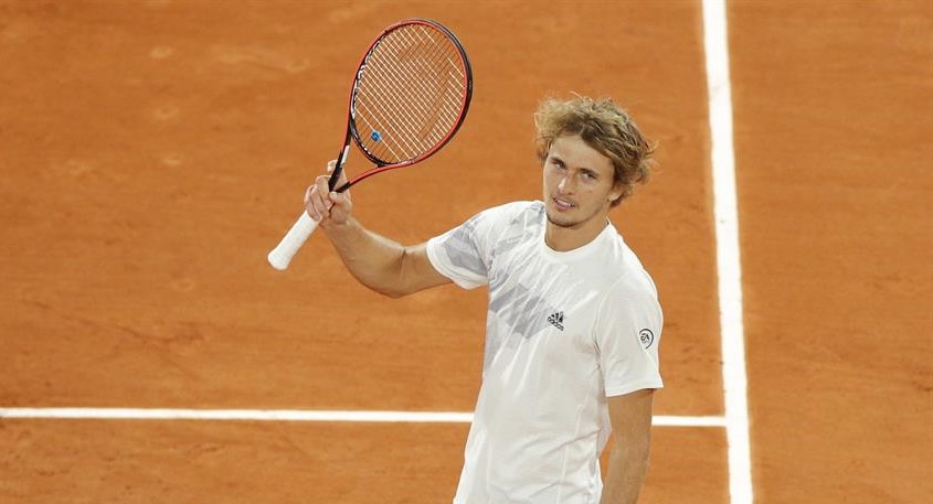 Alexander Zverev batalló cuatro horas para vencer a Pierre-Hugues Herbert en Roland Garros