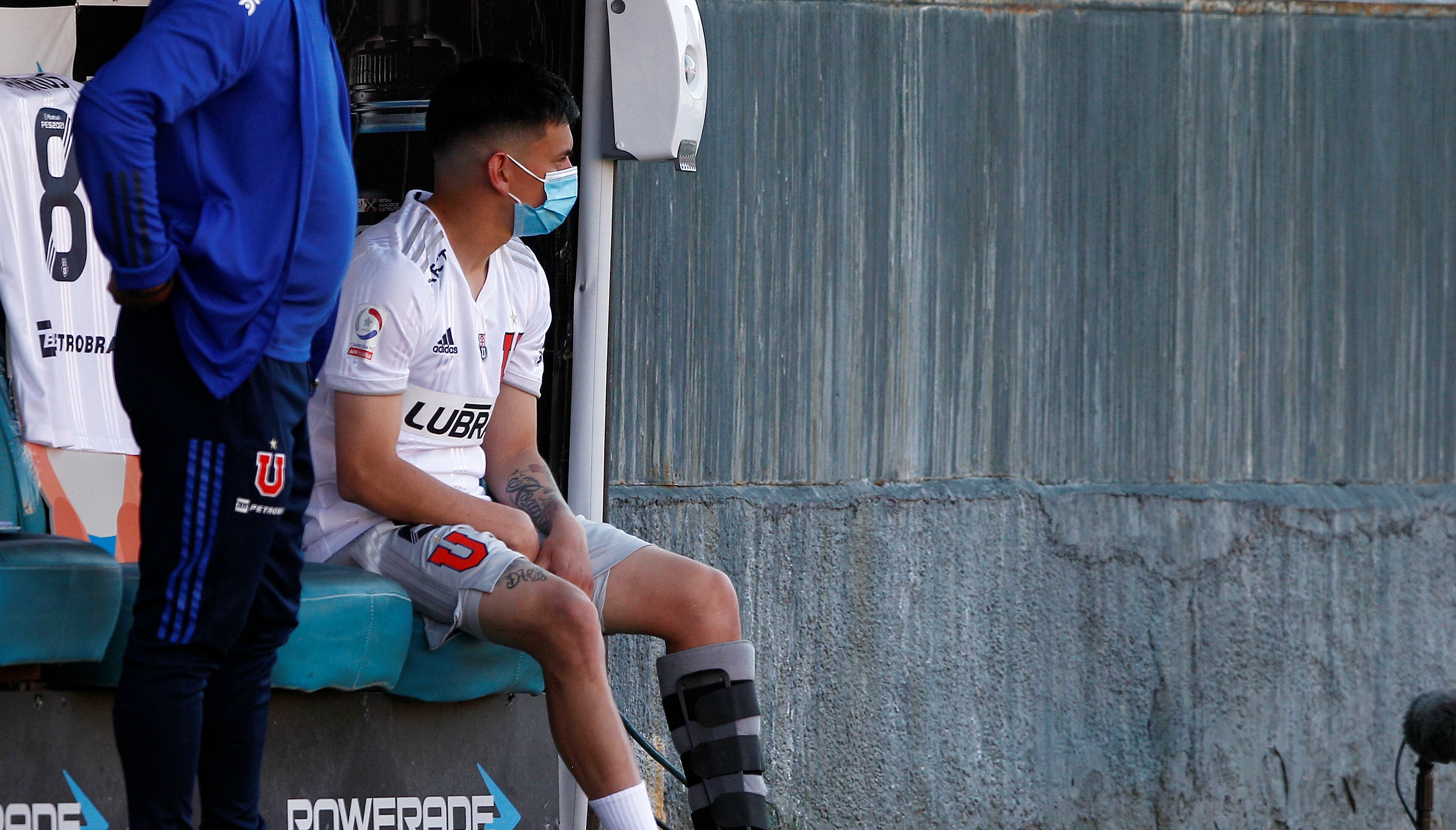 Pablo Aránguiz tuvo exitosa operación en su pie izquierdo