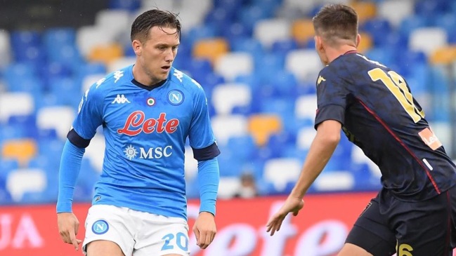 Napoli y Genoa informaron casos positivos de Covid-19 tras enfrentarse en la Serie A