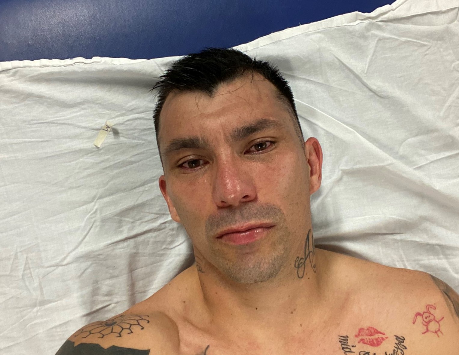 Gary Medel lamentó con un chilenismo su lesión y ausencia en La Roja