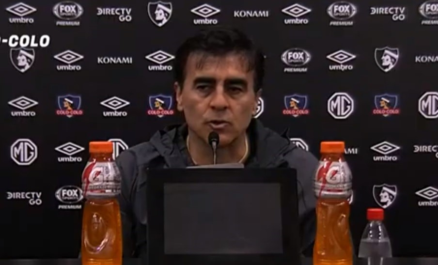 Quinteros reveló su objetivo inmediato en Colo Colo: “Terminar entre los siete primeros en el Campeonato”