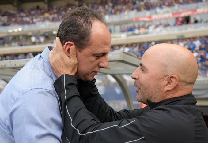 Lo sufrió Jorge Sampaoli: Fortaleza de Rogerio Ceni derribó al líder Atlético Mineiro en Brasil