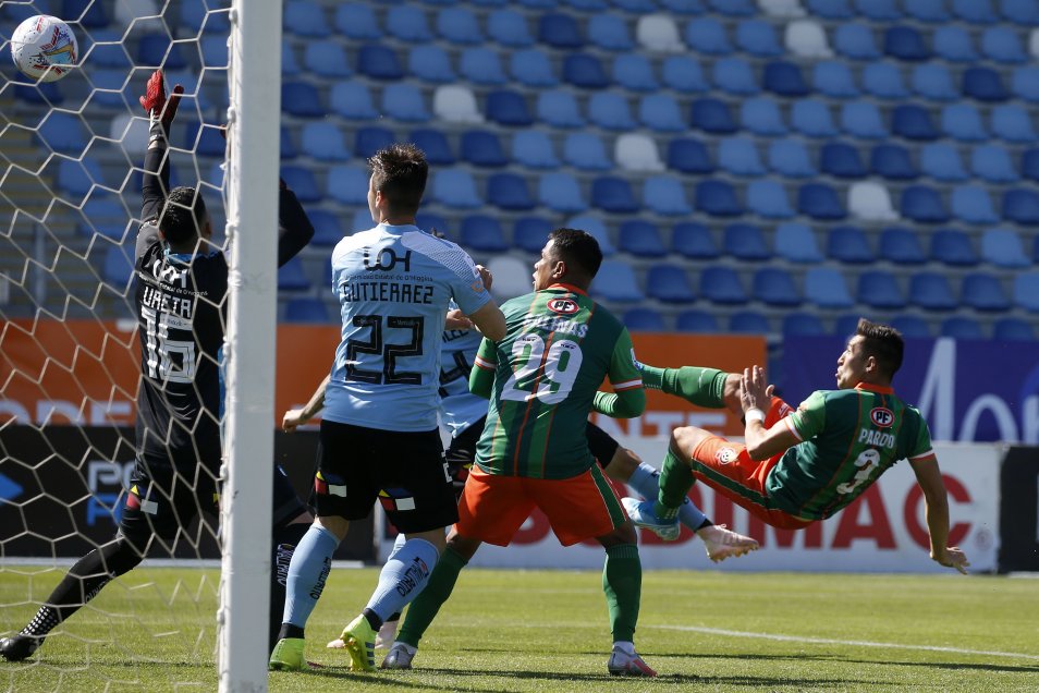 O’Higgins quedó al borde de la zona de descenso tras caer ante Cobresal