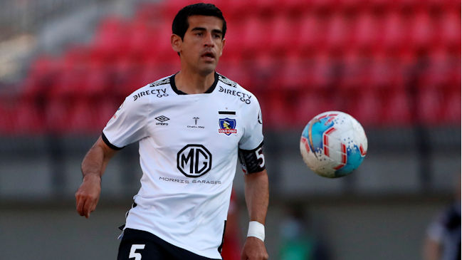 Con Julio Barroso como novedad: La primera lista de citados de Gustavo Quinteros en Colo Colo