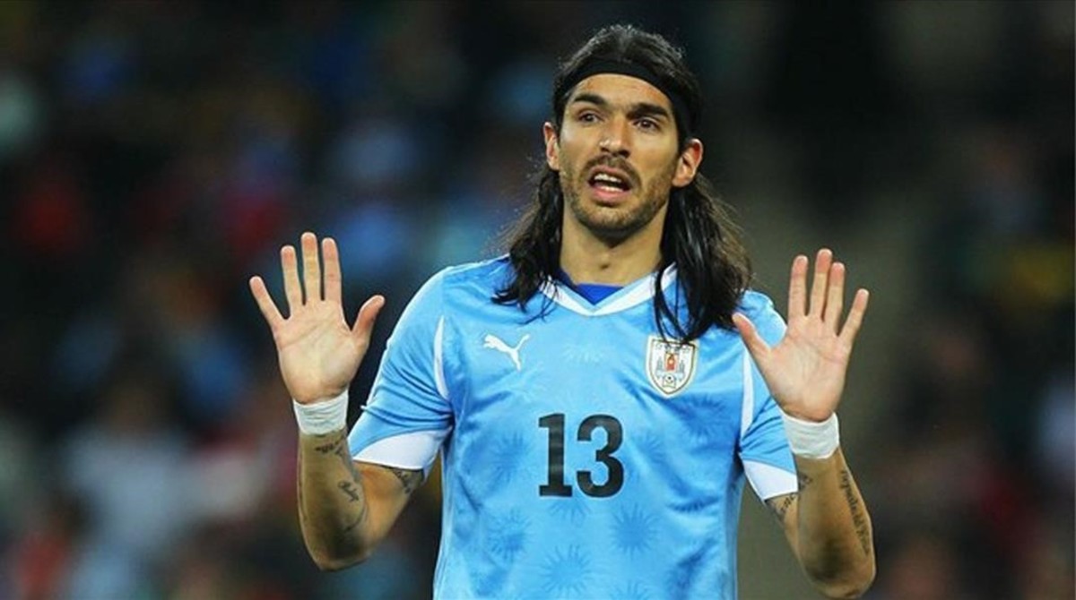 Sebastián Abreu por el Uruguay-Chile: Que se juegue sin público no va a influir en el resultado
