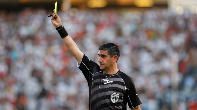 Chandía sobre Aquino: Fue un inepto que no tuvo los pantalones para cobrar penal a favor de Chile