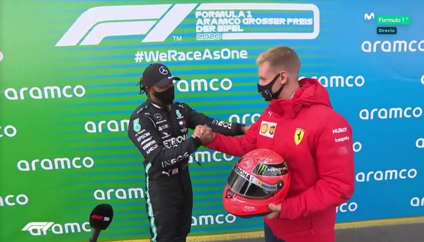 Récord igualado: Hijo de Michael Schumacher le regaló casco del “Kaiser” a Lewis Hamilton