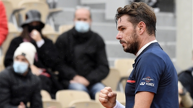 Wawrinka se instaló en los octavos de final del Abierto de San Petersburgo