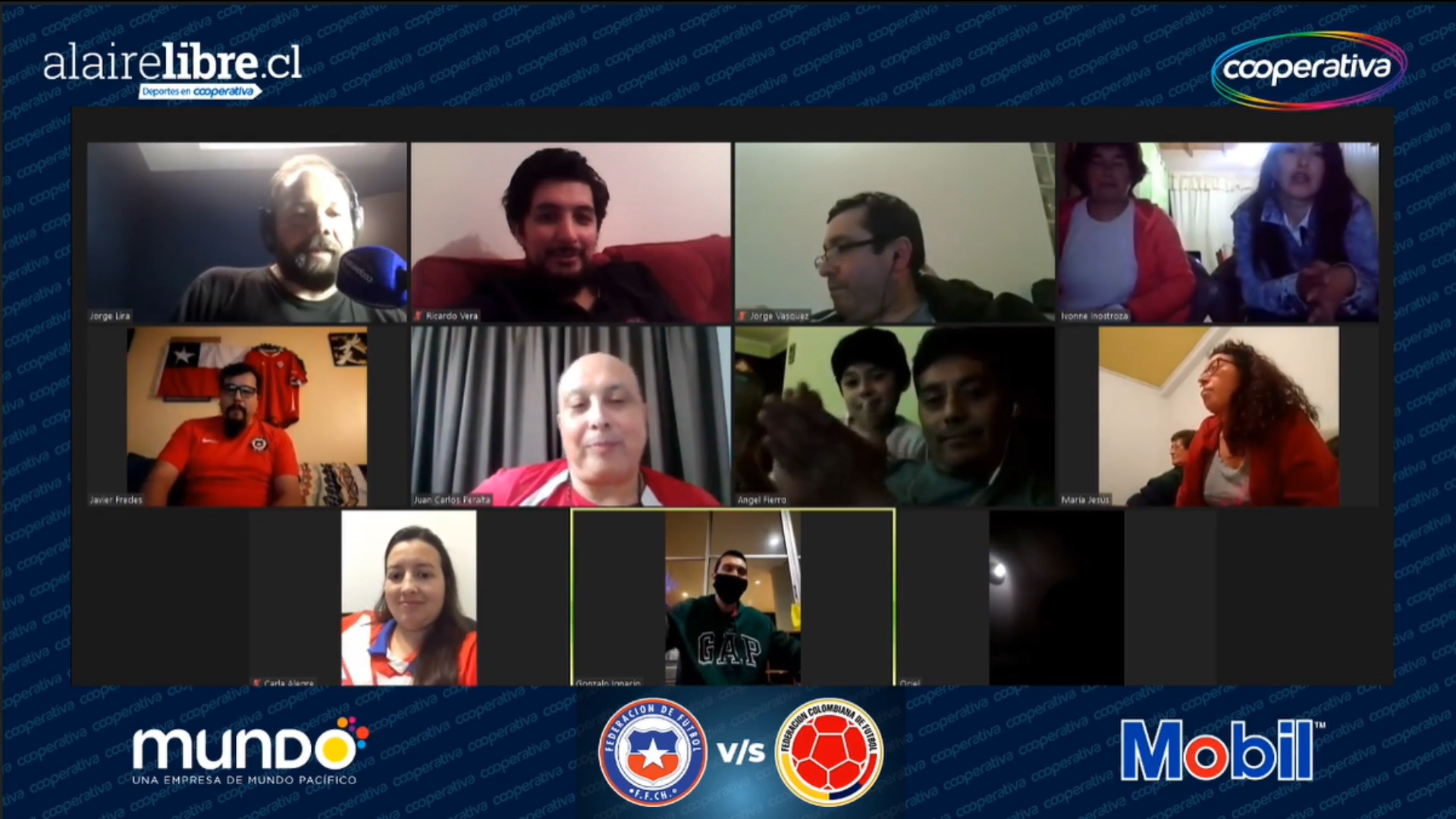 Hinchada Cooperativa premió a cuatro fanáticos de La Roja por su apoyo en el duelo ante Colombia