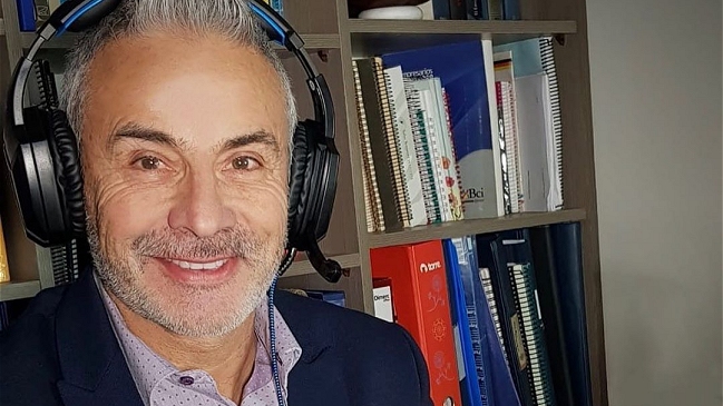 Juvenal Olmos: El fútbol chileno está generando jugadores con poca rebeldía y eso se nota