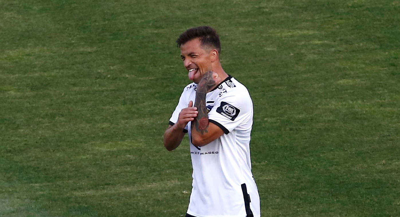 ¡De “palomita”! Gabriel Costa marcó el tercero de Colo Colo ante Unión Española