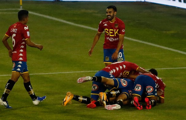 Carlos Palacios cerró el contundente triunfo de Unión Española sobre Colo Colo