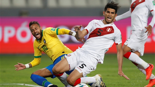 Carlos Zambrano cargó otra vez contra Bascuñán y dijo que Neymar “es un payaso”