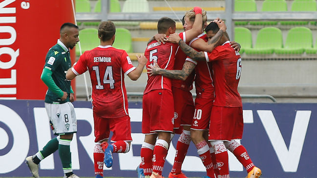 Unión La Calera derribó a Santiago Wanderers y volvió a quedar como escolta de la UC