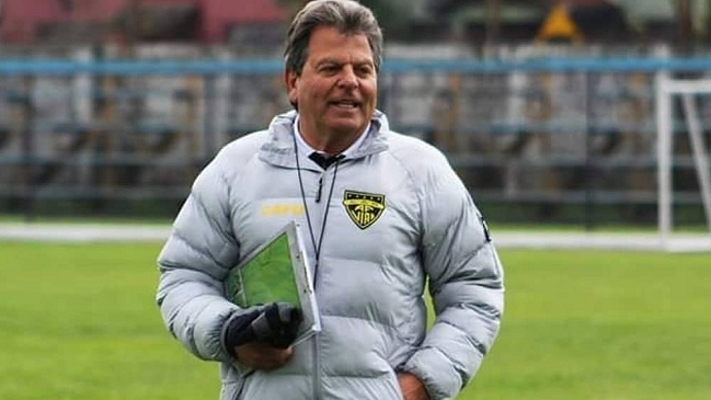 Jorge Garcés dejó de ser el técnico de Fernández Vial