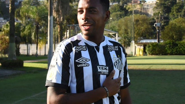Santos suspendió el fichaje de Robinho tras presiones por su condena en Italia