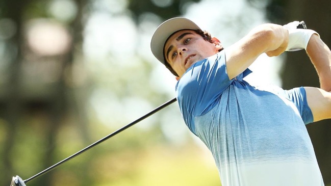 Joaquín Niemann tuvo una correcta jornada en el The CJ Cup y se mantuvo en el top 15