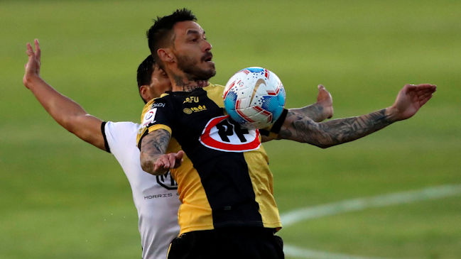 ¿Apruebo o rechazo?: Mauricio Pinilla realizó encuesta a días del plebiscito constituyente