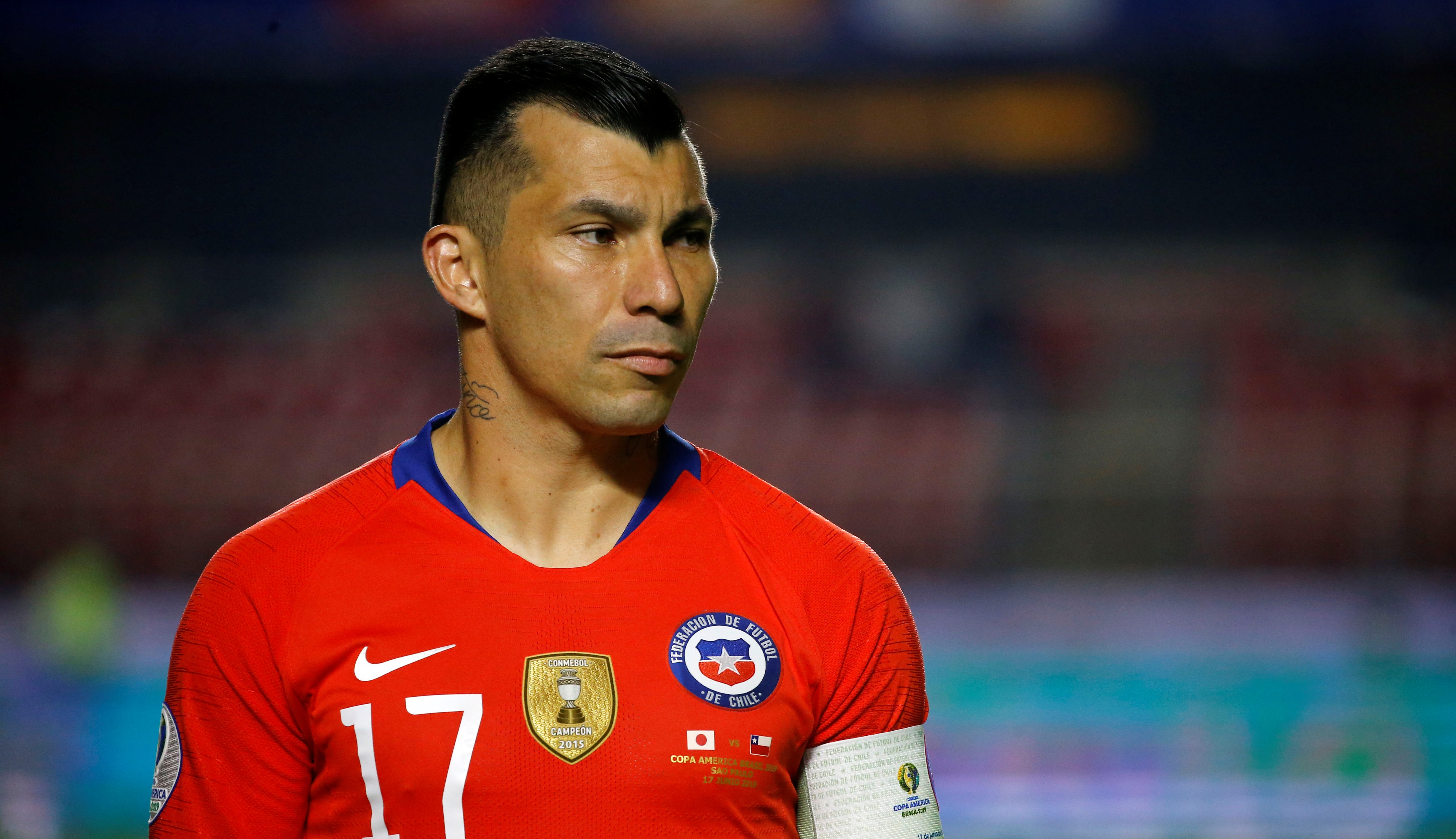 Gary Medel se llenó de críticas por un “like” a Marcelo “Chino” Ríos