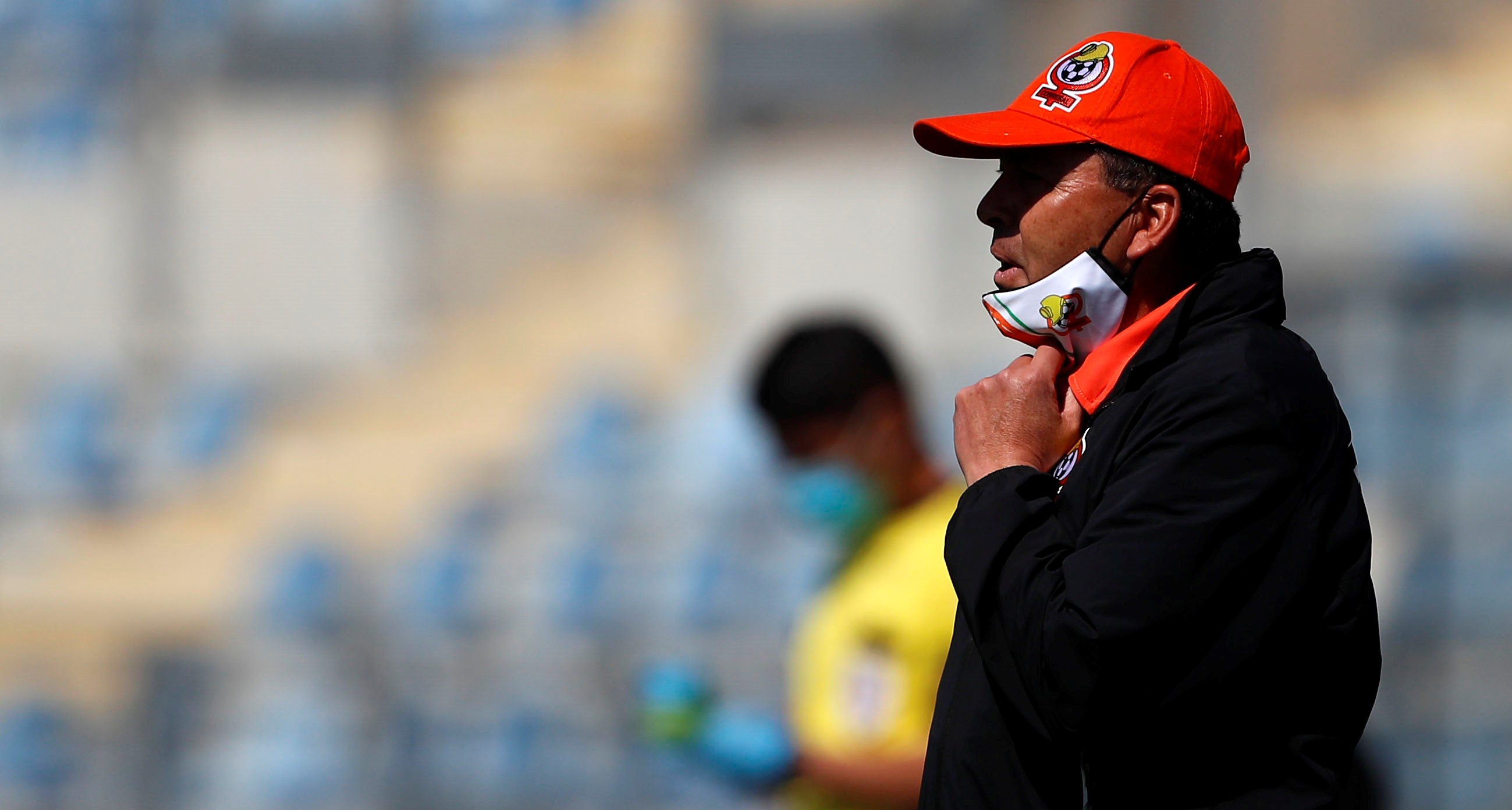Gustavo Huerta: Culpan a Vargas de la falta de gol en la Roja, pero no le llega ningún balón con ventaja
