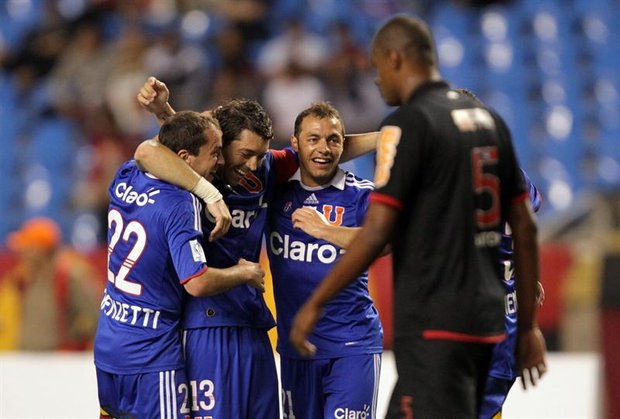 Se cumplieron nueve años de la inolvidable goleada de la U sobre el Flamengo de Ronaldinho
