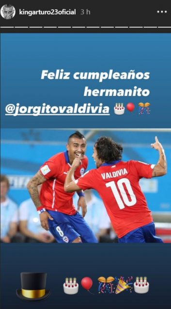 Futbolistas de la Roja y de Colo Colo comandaron saludos a Jorge Valdivia en su cumpleaños 37