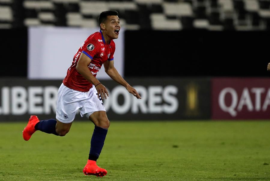 Colo Colo recibió un mazazo en el epílogo ante Wilstermann y sepultó su ilusión internacional