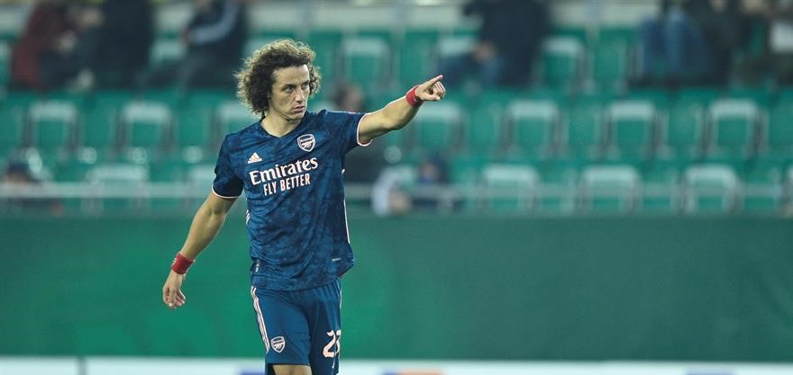 David Luiz y Aubameyang le dieron el triunfo a Arsenal ante Rapid Viena en la Europa League