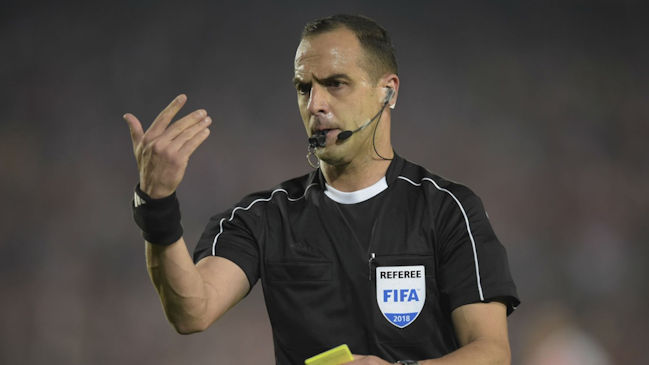 La Roja tiene árbitros designados para su duelo ante Perú en las Clasificatorias a Qatar