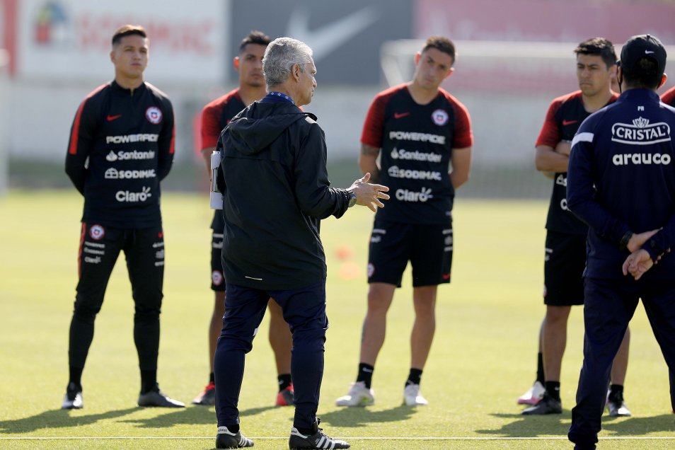 La selección chilena cerró su microciclo con una práctica este sábado